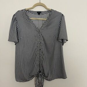 Ann Taylor Black and White Short Sleeve Tie Front Blouse